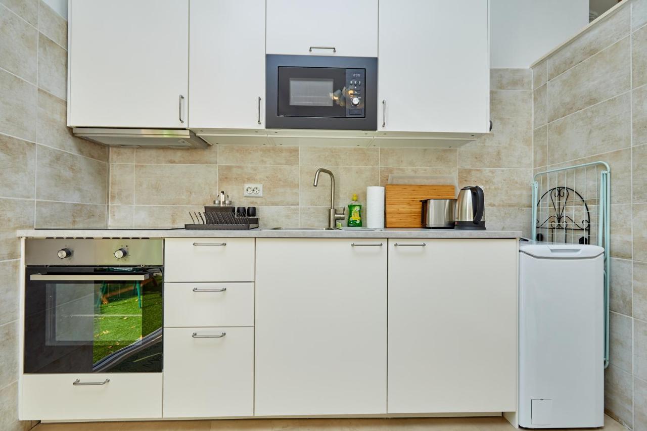 Apartment Ahava Buza *